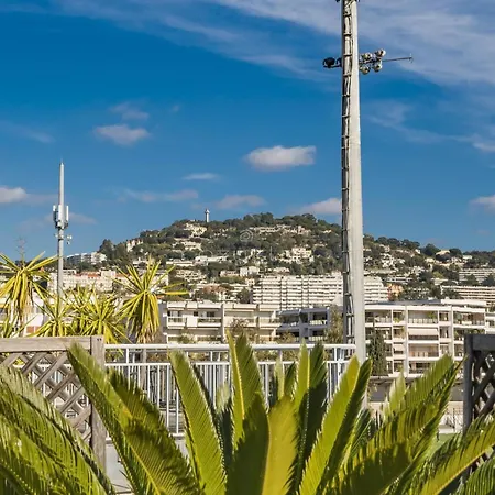 Rooftop La Croisette 아파트 *